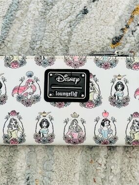 Loungefly White Disney Princess Pattern Wallet with Pastel Accents.      GUC